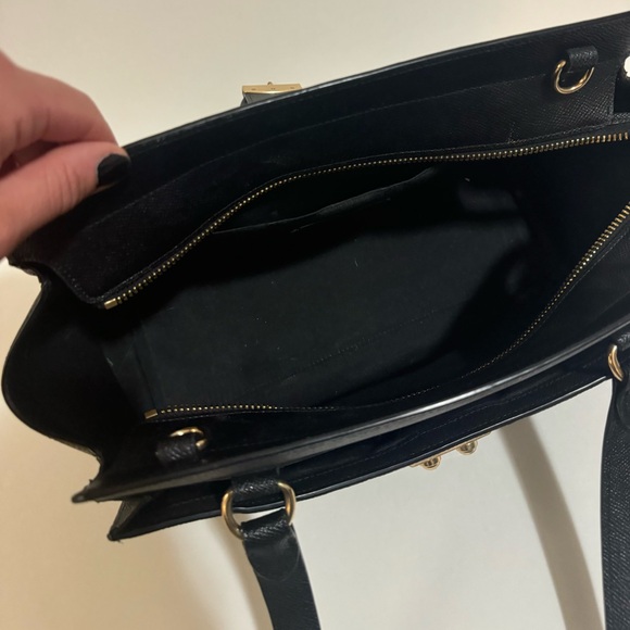 Coach Avary Caryall - Picture 7 of 16